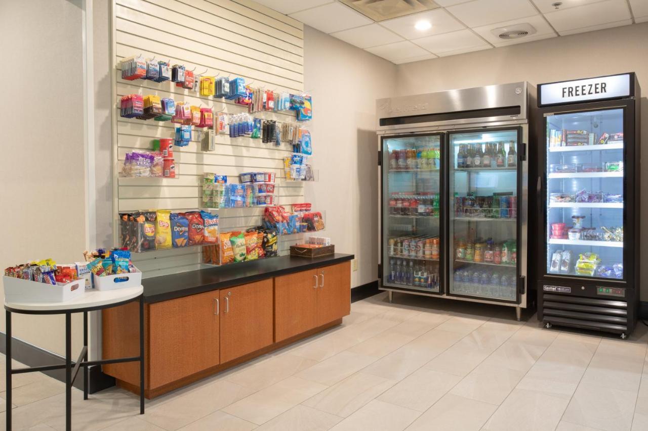 Holiday Inn & Suites Goodyear - West Phoenix Area By Ihg מראה חיצוני תמונה