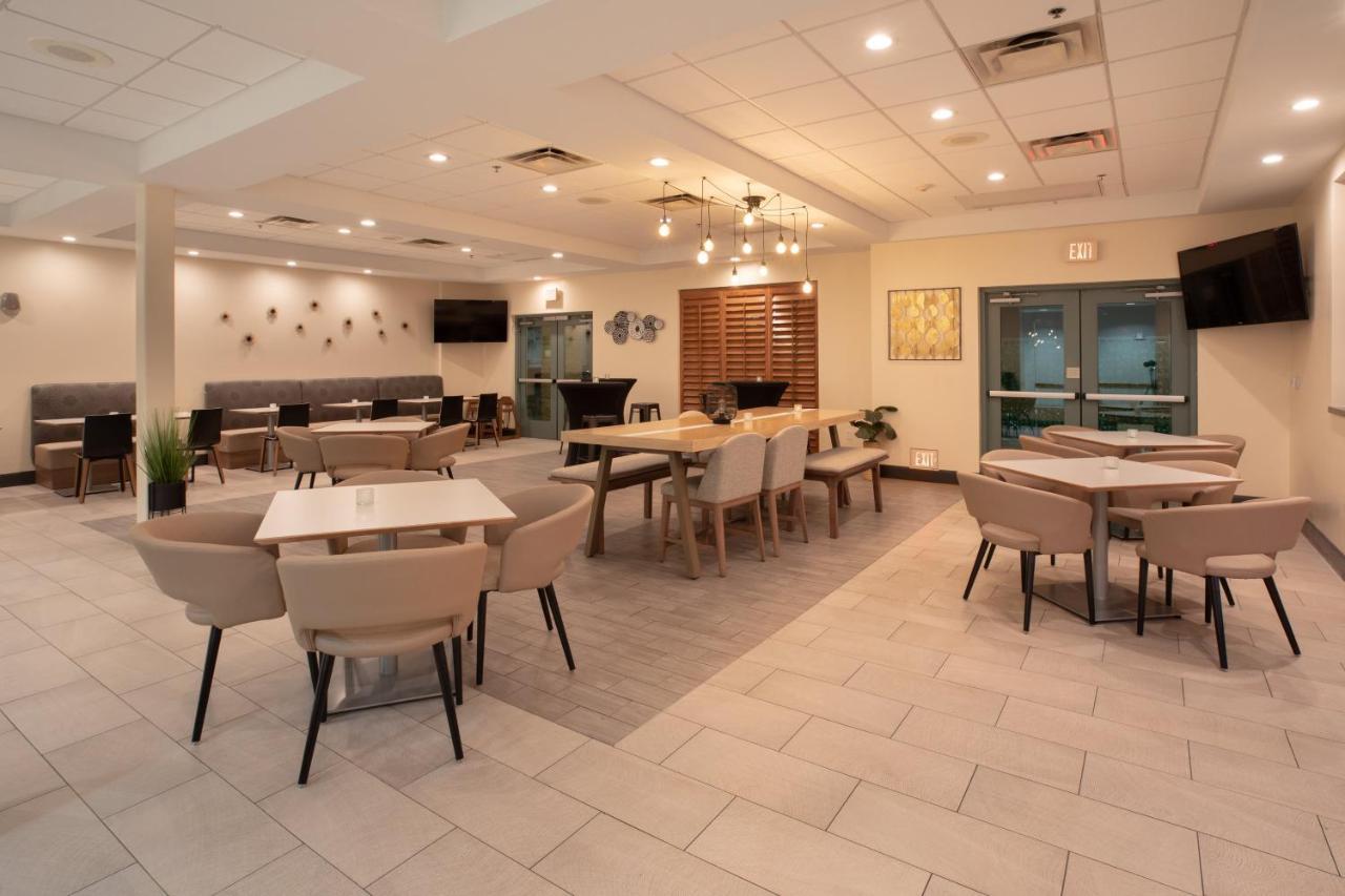Holiday Inn & Suites Goodyear - West Phoenix Area By Ihg מראה חיצוני תמונה
