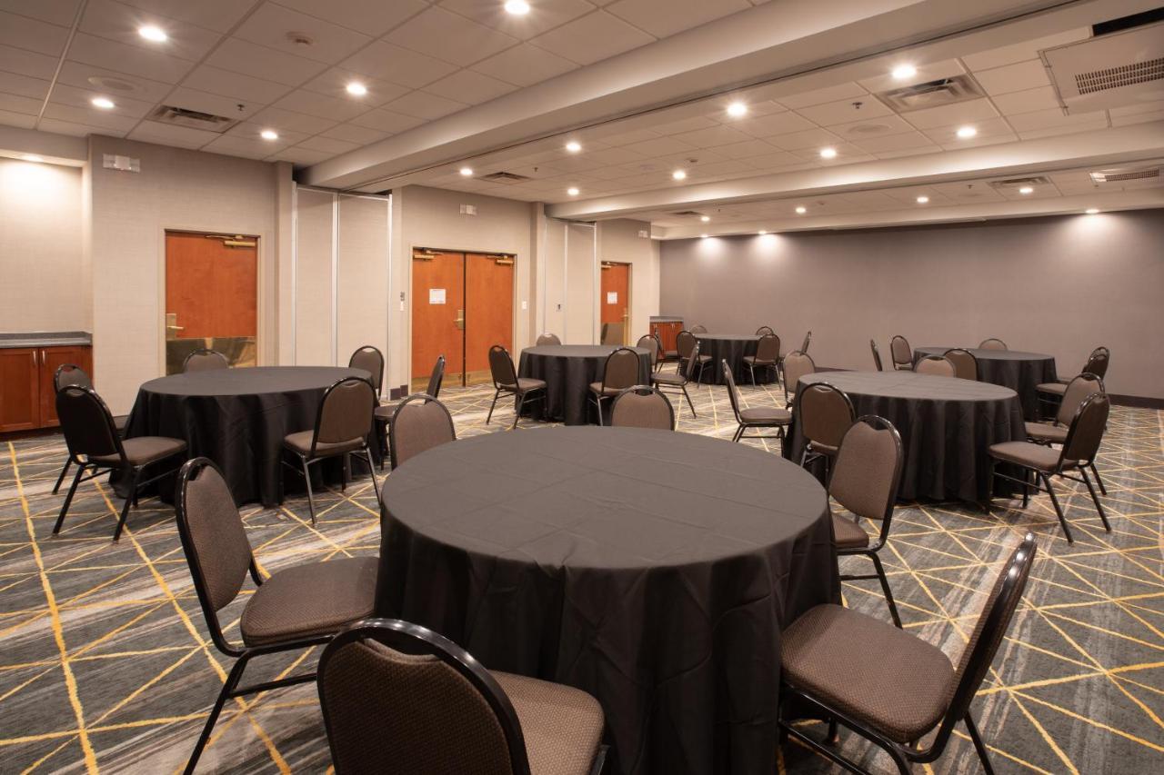 Holiday Inn & Suites Goodyear - West Phoenix Area By Ihg מראה חיצוני תמונה