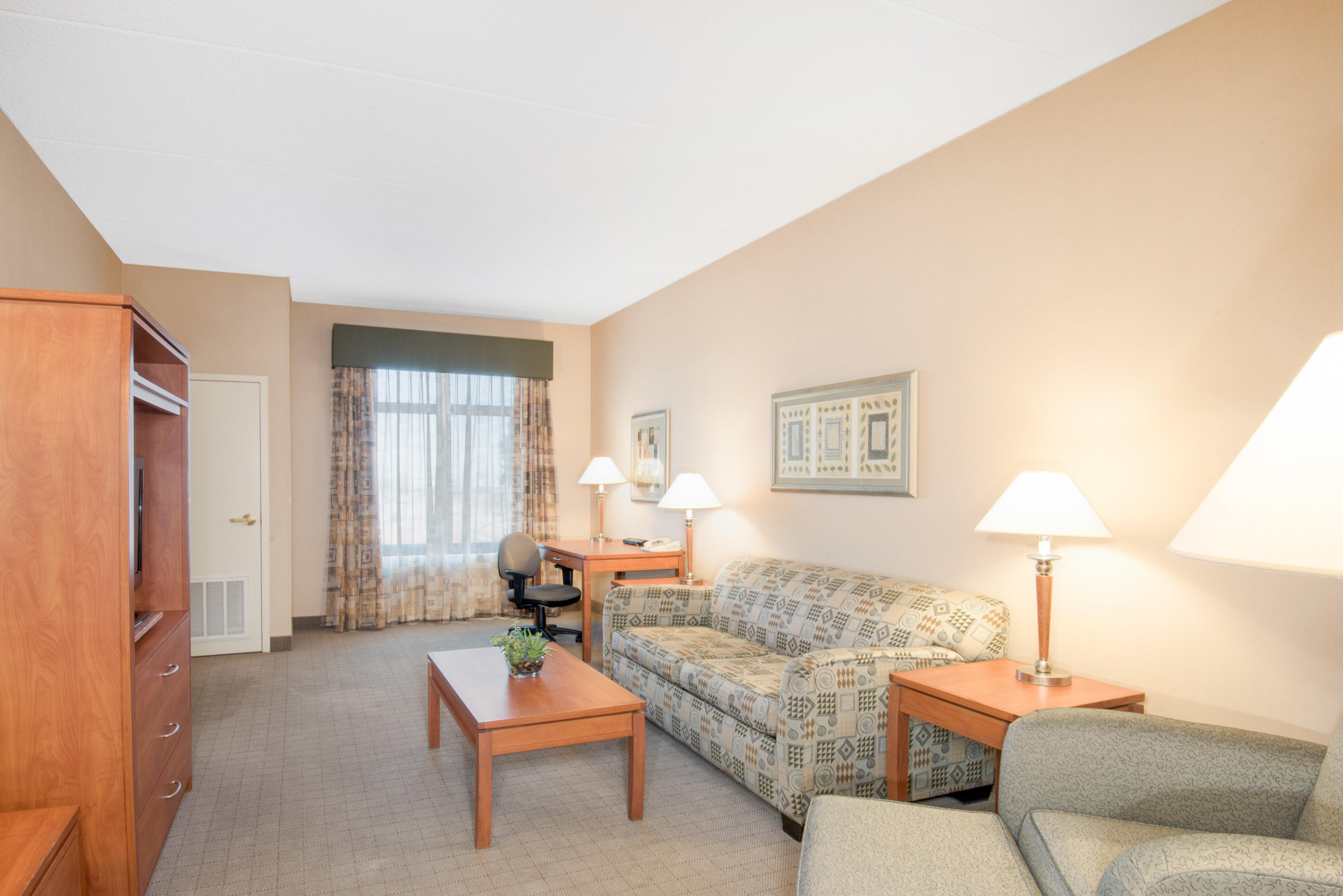 Holiday Inn & Suites Goodyear - West Phoenix Area By Ihg מראה חיצוני תמונה