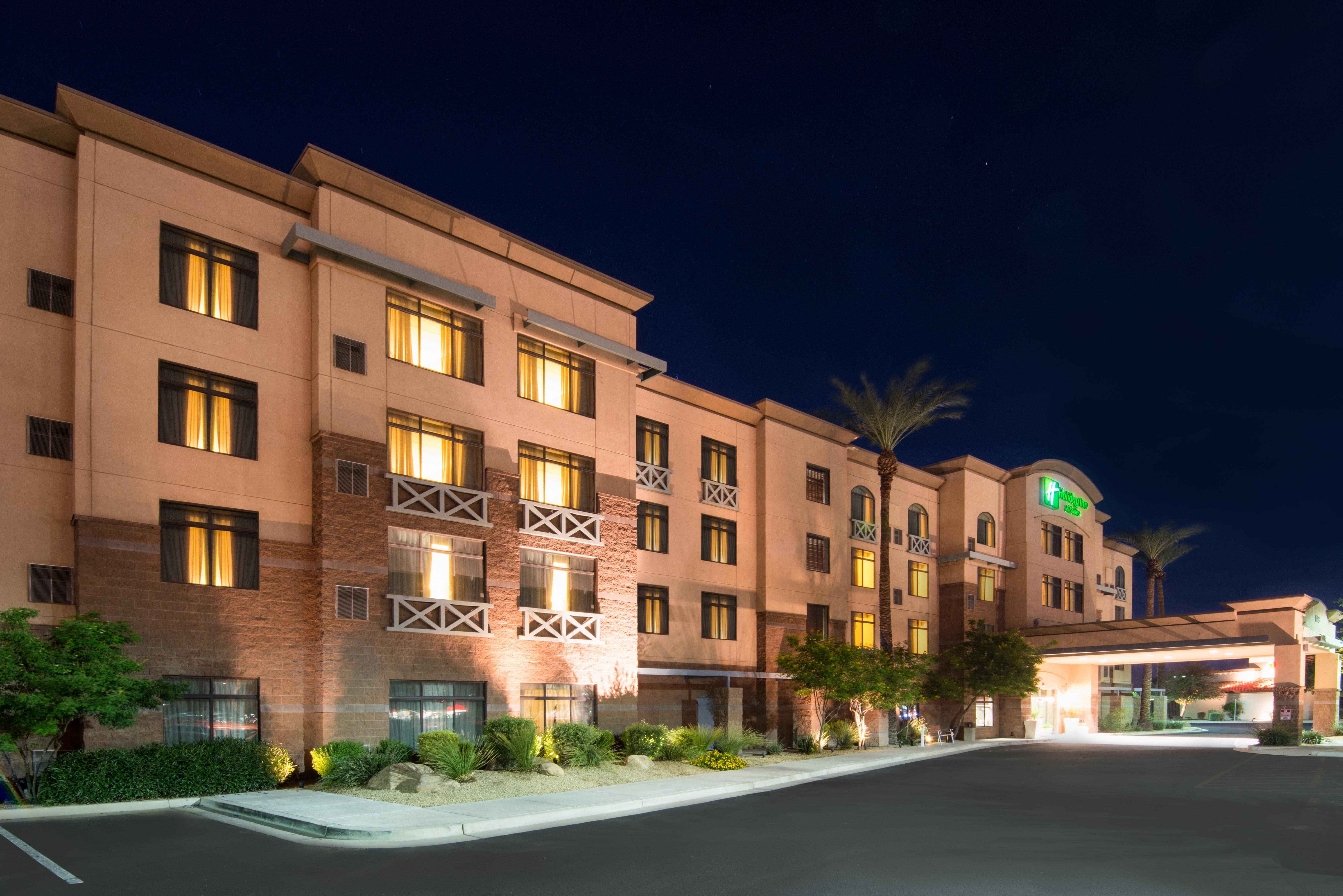Holiday Inn & Suites Goodyear - West Phoenix Area By Ihg מראה חיצוני תמונה