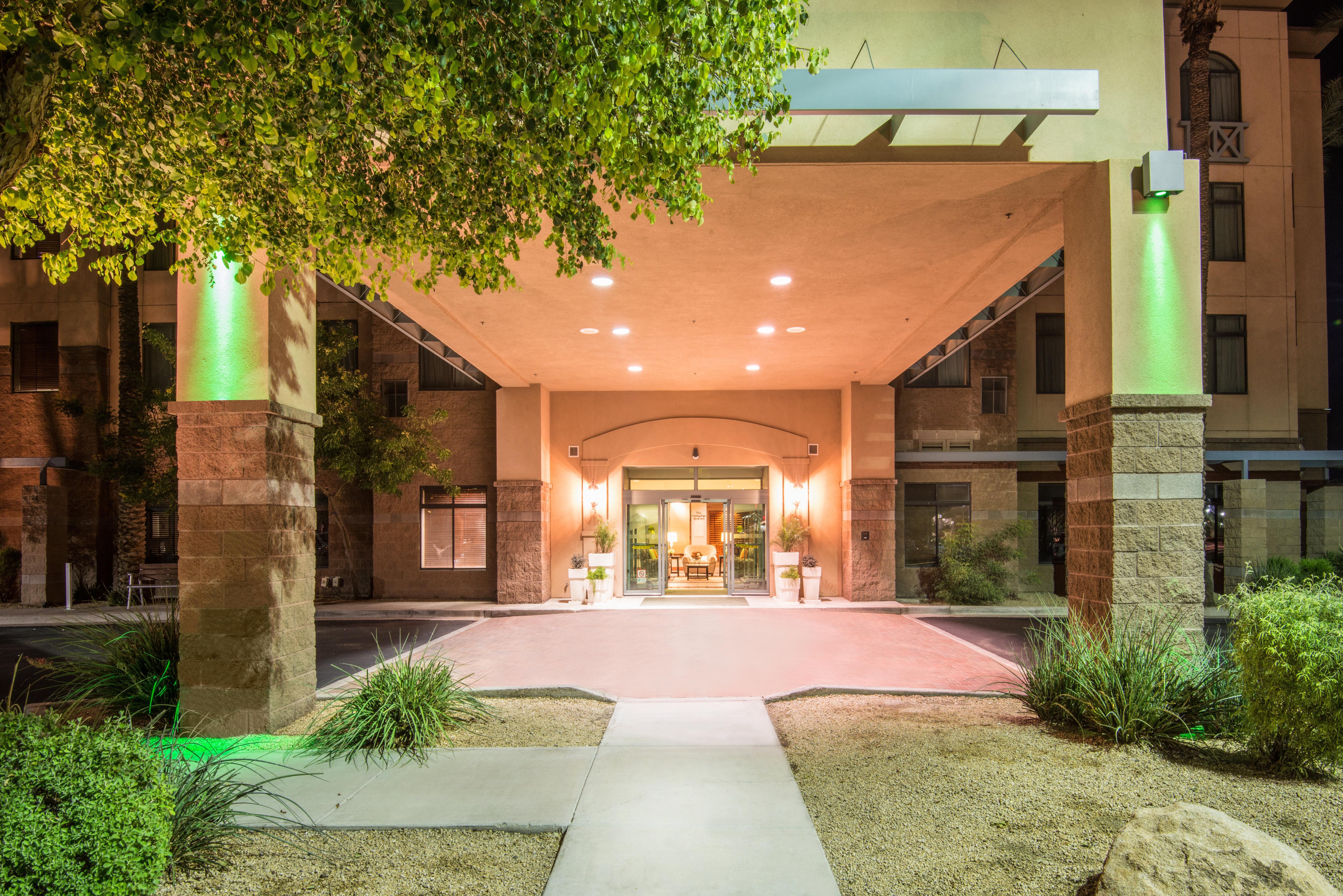 Holiday Inn & Suites Goodyear - West Phoenix Area By Ihg מראה חיצוני תמונה