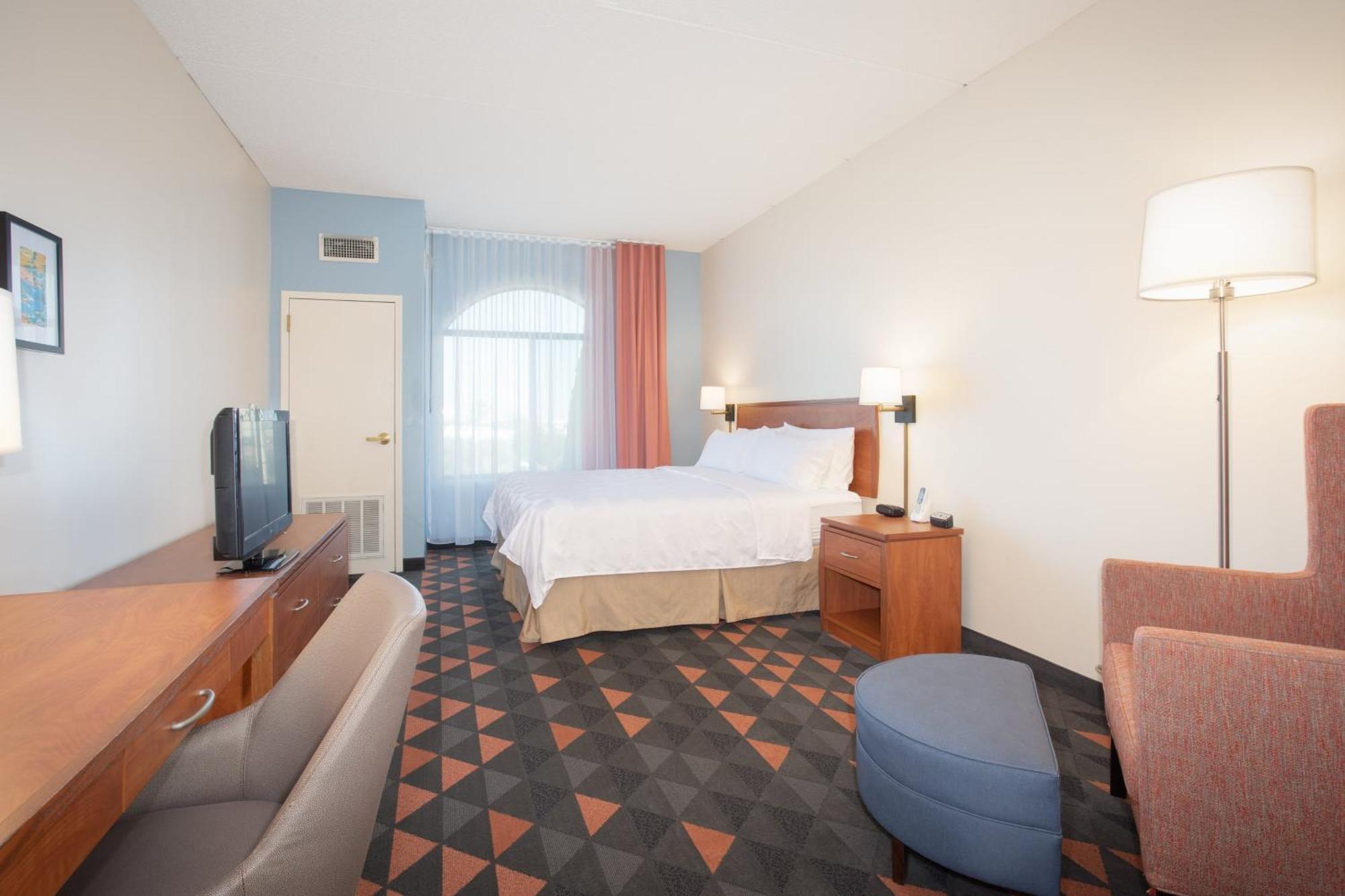 Holiday Inn & Suites Goodyear - West Phoenix Area By Ihg מראה חיצוני תמונה